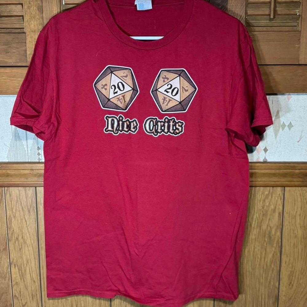 Dungeons & Dragons 20 sided dice Funny graphic tee‎ Size Medium